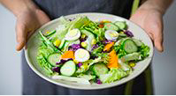 Nutrition : quels aliments pour une salade plus calorique ? 